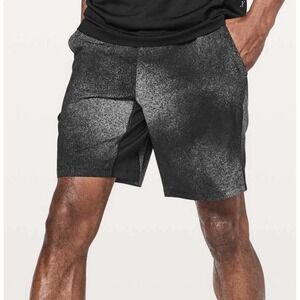 Lululemon T.H.E. Shorts Ocean Spray Ice Grey Black 9" Mens sz Large Athletic